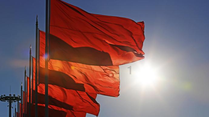 18年了！终于有一部战争剧媲美《亮剑》，熬夜也要追！